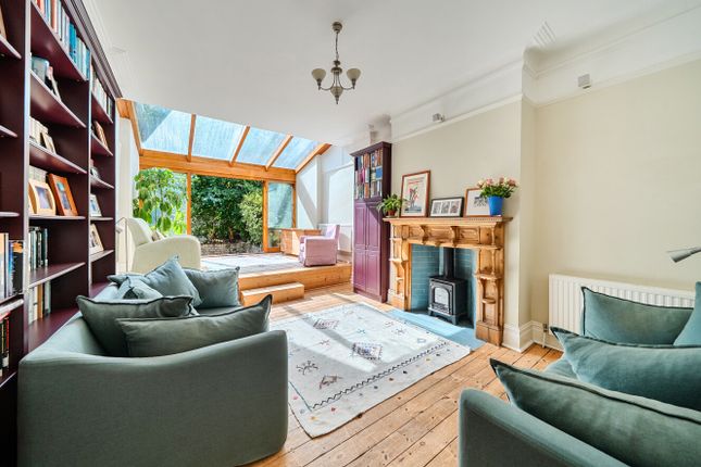 148, Dukes Avenue, London photo 4