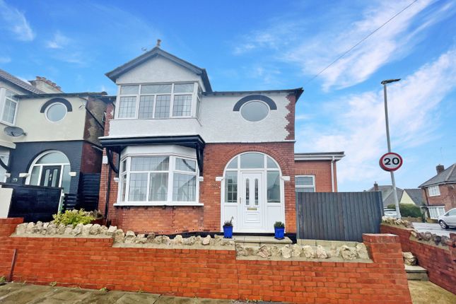 Detached house for sale in Trinity Road, Luton, Bedfordshire