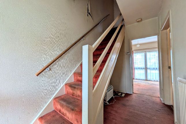 20 Medway Drive, Bolton photo 4