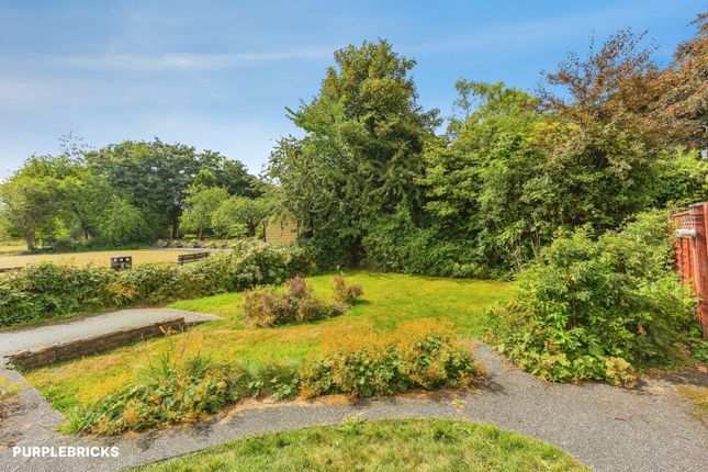 8, Park View, Manchester photo 4
