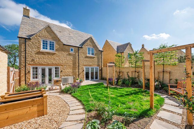 8 Claudius Drive, Moreton-In-Marsh photo 4