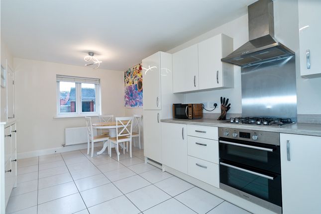 2 Sycamore Way, Shrewsbury photo 3