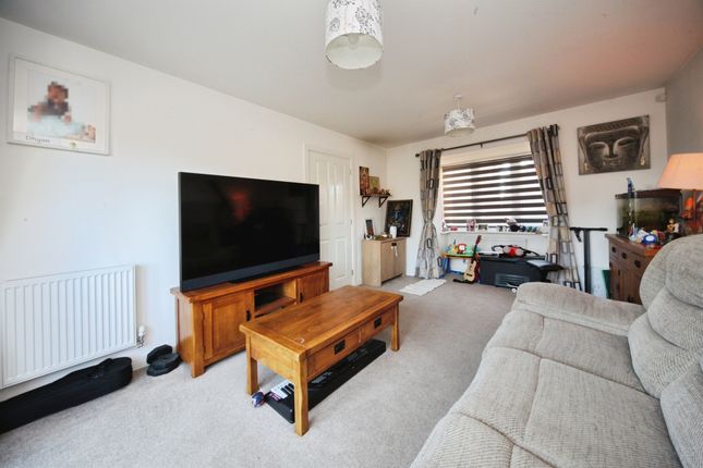26, Titus Grove, DUNSTABLE photo 5