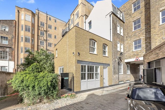Thumbnail Detached house for sale in Colonnade, London