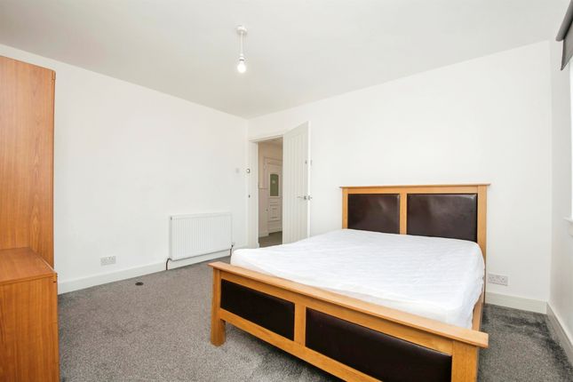 Flat for sale in Abbeydale Way, Rutherglen, Glasgow