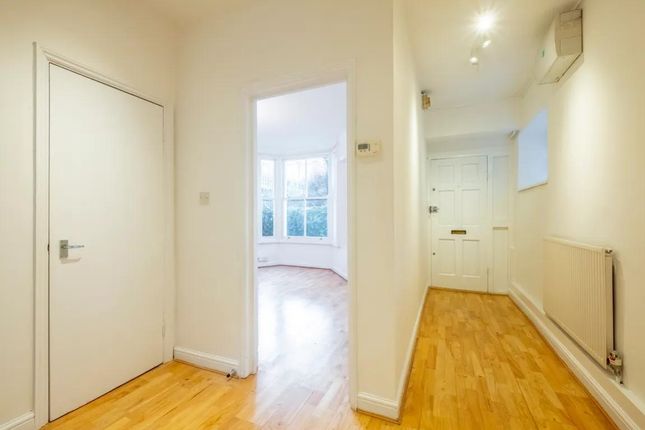 Flat for sale in Disraeli Road, Forest Gate, London