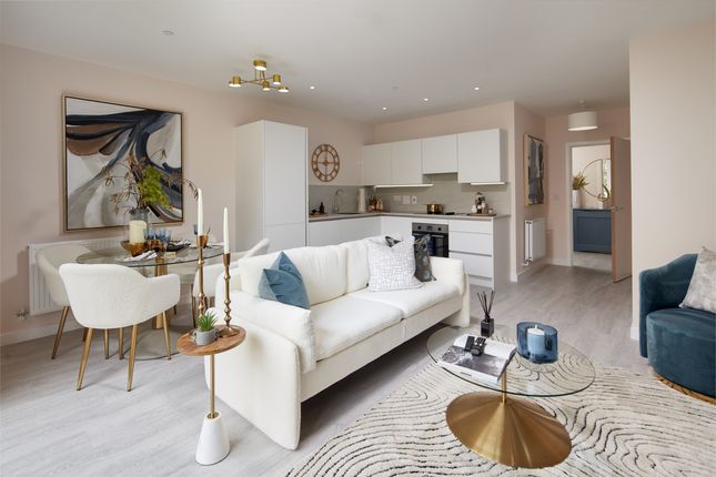 Flat for sale in "Goldfinch Apartments" at Moorhen Drive, London