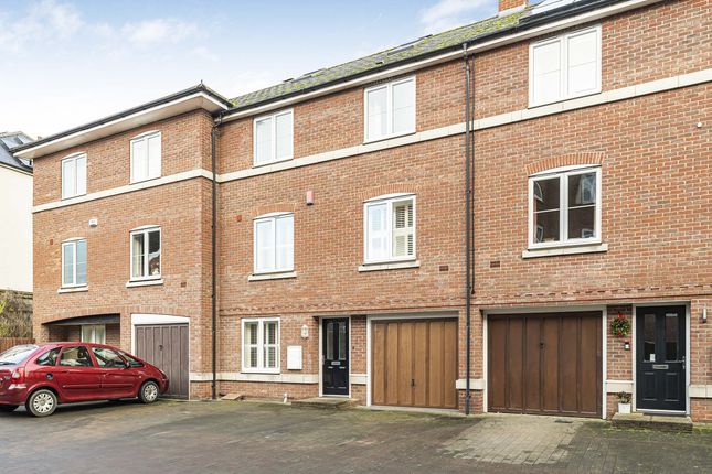 Thumbnail Terraced house for sale in Quakers Court, Abingdon