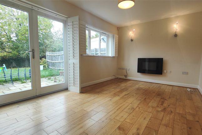 4 Noahs Place,, Noahs Ark, Sevenoaks photo 2