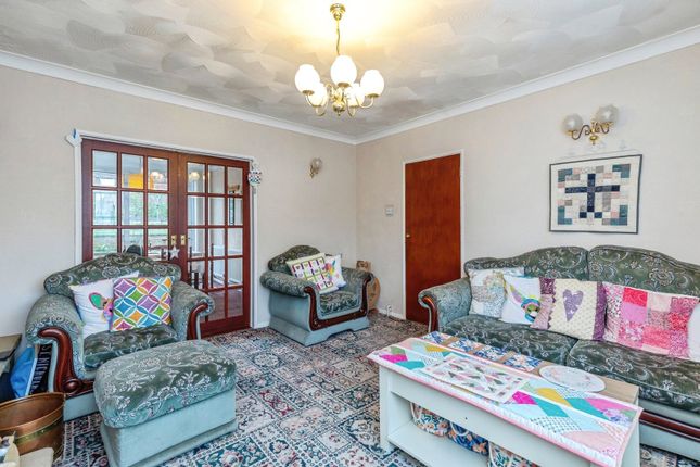 10, Fulmar Road, Kent photo 4