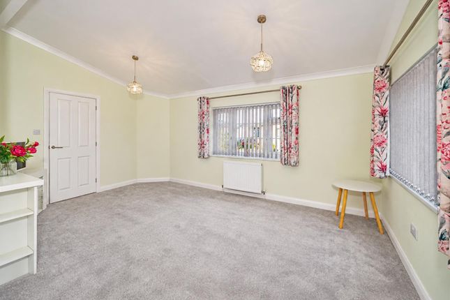 38, Burnbank Park, Blairgowrie photo 5