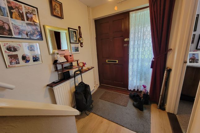 177, Defoe Road, Ipswich, Ipswich, Suffolk, IP1  photo 4