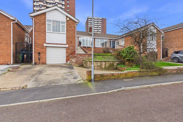 3-bed house on 28 Ivanhoe View, Gateshead, £265,000