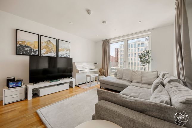 Flat 20 Chroma Mansions, 14 Penny Brookes Street, London photo 4