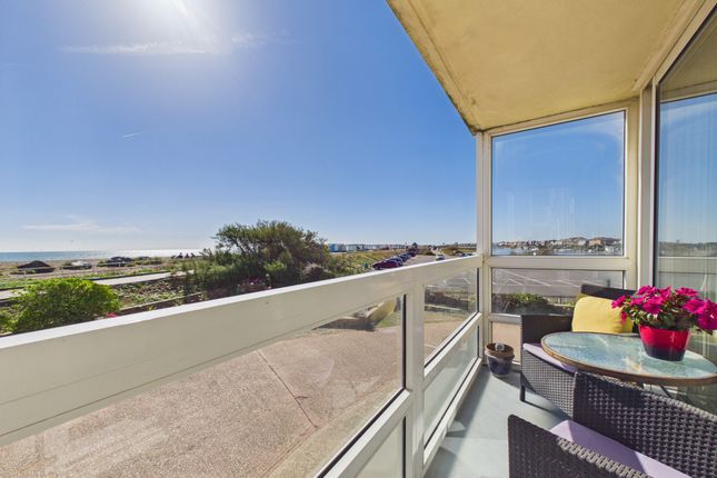 2 Widewater Court, West Beach, Shoreham-by-Sea photo 3