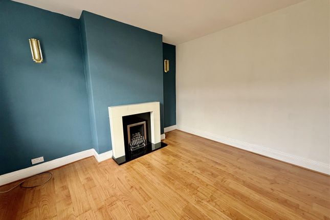 10, Electric Crescent, Houghton Le Spring photo 3