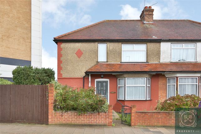 Thumbnail Semi-detached house to rent in Brookhill Road, London
