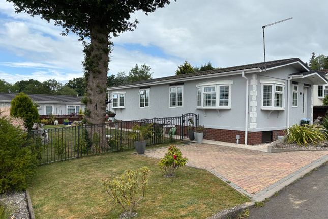 2-bed caravan on 14 Oakwood, Homelands Park, Chorley, Nr Bridgnorth, £210,000
