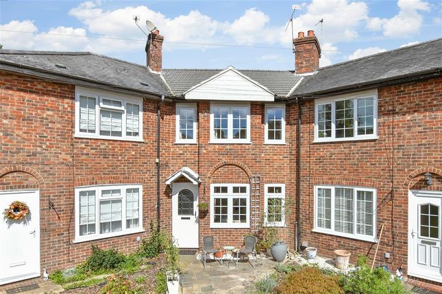 3-bed house on The Hoppety, Tadworth, £330,500