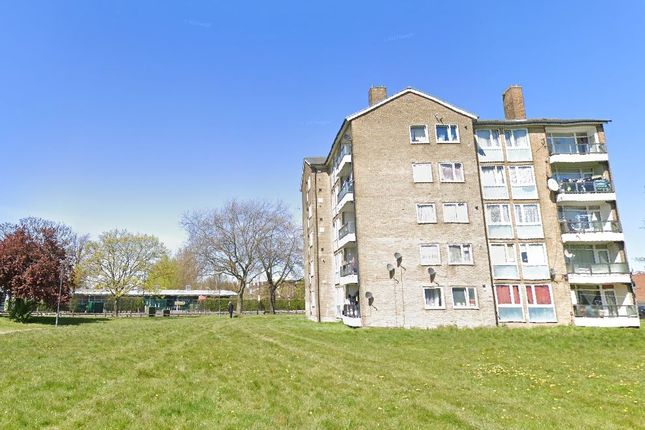 Thumbnail Flat for sale in Bromholm Road, London
