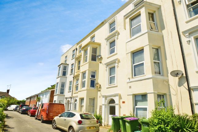 Thumbnail Flat for sale in The Crescent, Folkestone, Kent