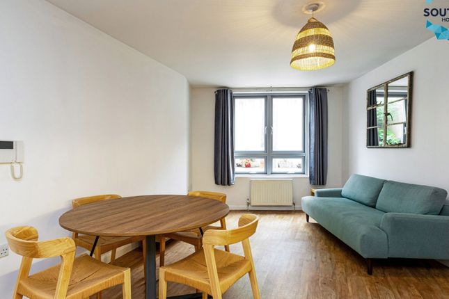 Carnegie House, 219, Shepherds Bush Road, Hammersmith, London photo 3