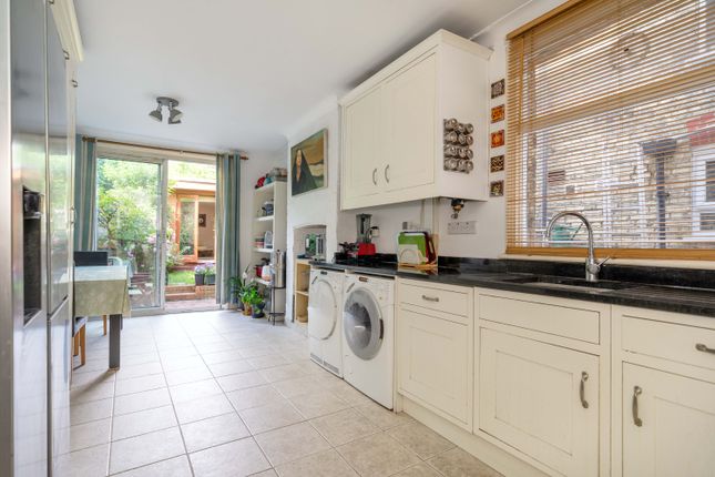 71, Pembroke Road, London photo 2