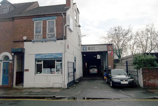 Thumbnail Commercial property for sale in Chequer Road, Hyde Park, Doncaster