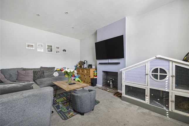 29, Barnes Cray Road, Kent photo 2