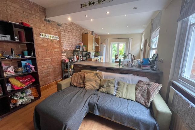 263, Fosse Road South, Leicester photo 2