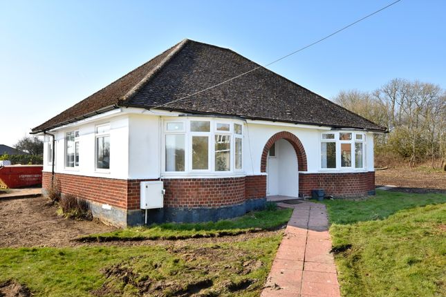 Thumbnail Detached bungalow to rent in Hilltop Farm, Hilltop Road, Kings Langley