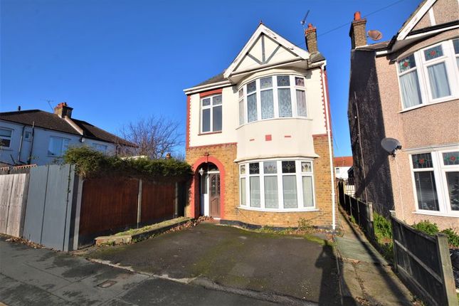 Thumbnail Detached house to rent in Central Avenue, Southend-On-Sea