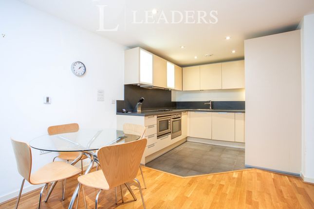 Flat 6, Park Heights, Woking photo 3