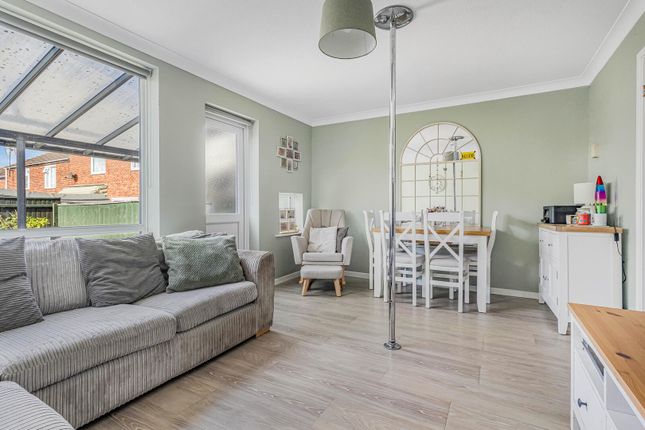 104, Parkers Walk, Newmarket photo 4
