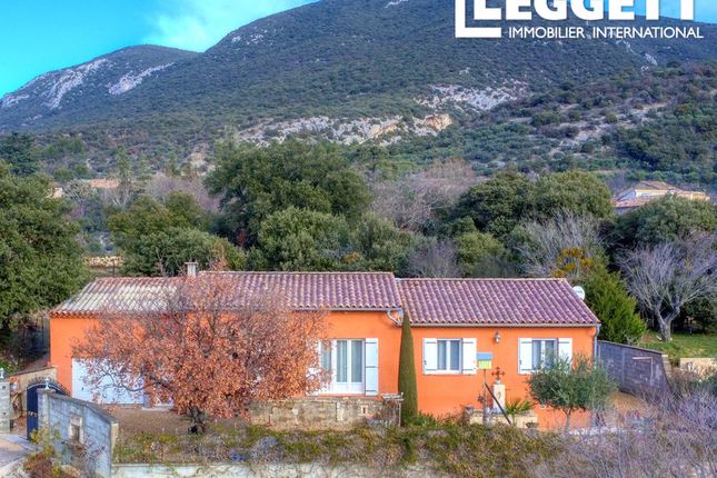 Thumbnail Villa for sale in Rustrel, Vaucluse, Provence-Alpes-Côte D'azur
