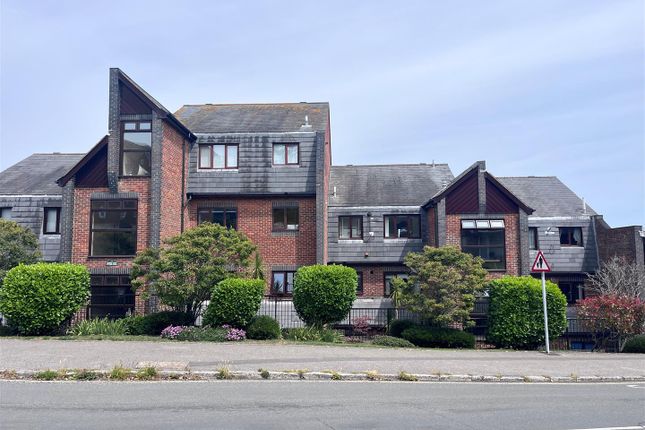 2-bed flat on Flat 8 Marina View, 29, Park Road, Swanage, £1,200/mo