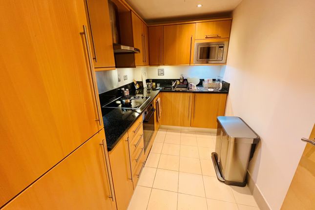 101, Clarendon Court, 33 Maida Vale, London photo 3