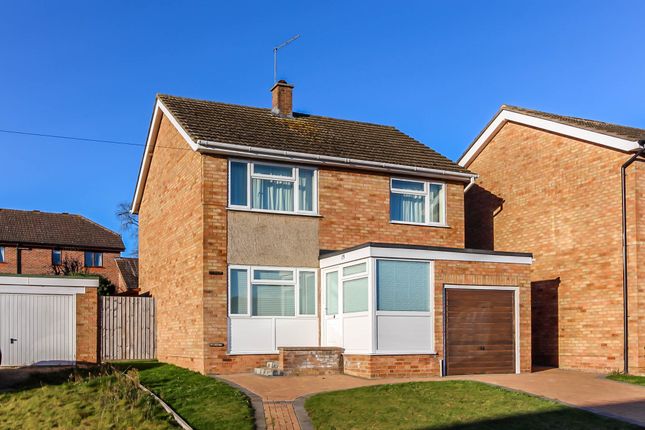 Detached house to rent in Abbots Way, Wellingborough