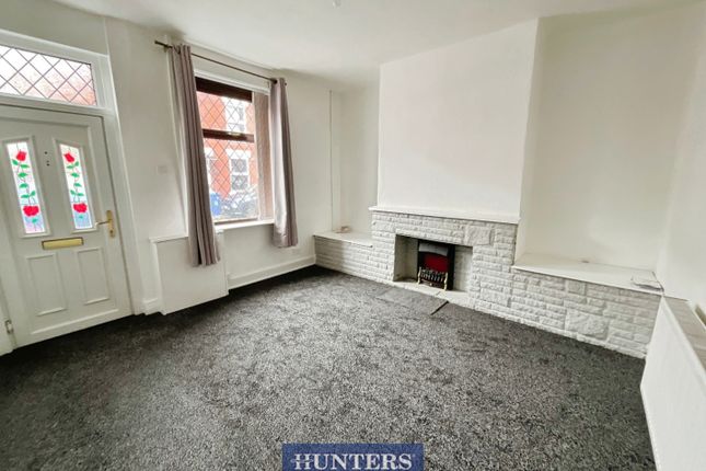 28, Alexandra Street, Ashton-Under-Lyne photo 2
