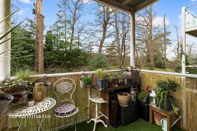 62, Hill View, Dorking photo 5