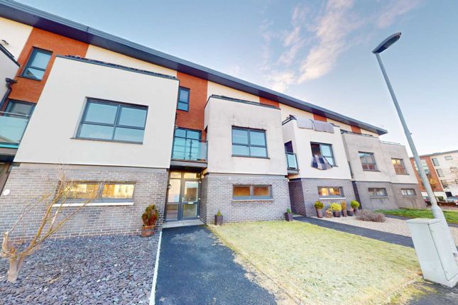 Thumbnail Town house for sale in Mulberry Square, Renfrew