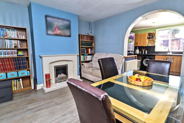 10 Bentley Road, Nuneaton, Warwickshire photo 4