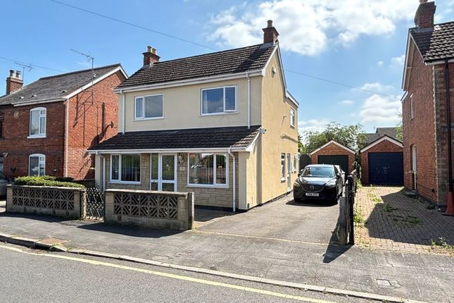 Thumbnail Detached house for sale in Dinglewell, Hucclecote, Gloucester