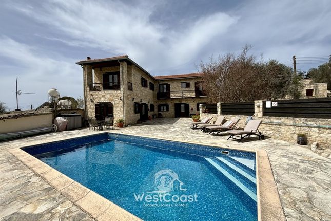 Thumbnail Villa for sale in Pano Arodes, Paphos, Cyprus