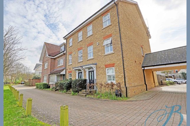 End terrace house for sale in Moorland Way, Maidenhead