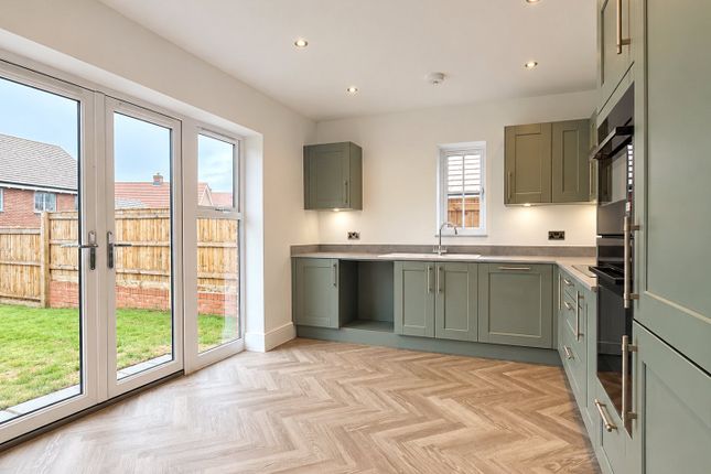 Plot 17, Fordingbridge photo 3