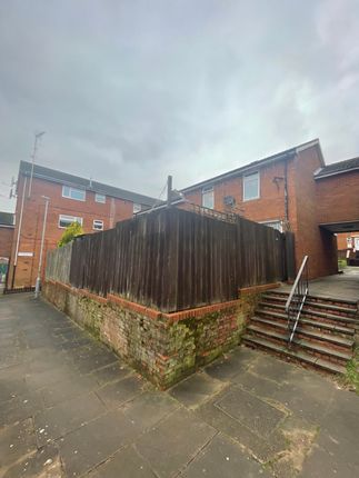 Wexham Close, Luton photo 5
