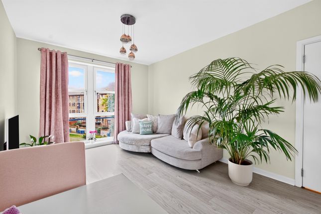 2/2, 24, St. Ninian Terrace, Glasgow photo 4