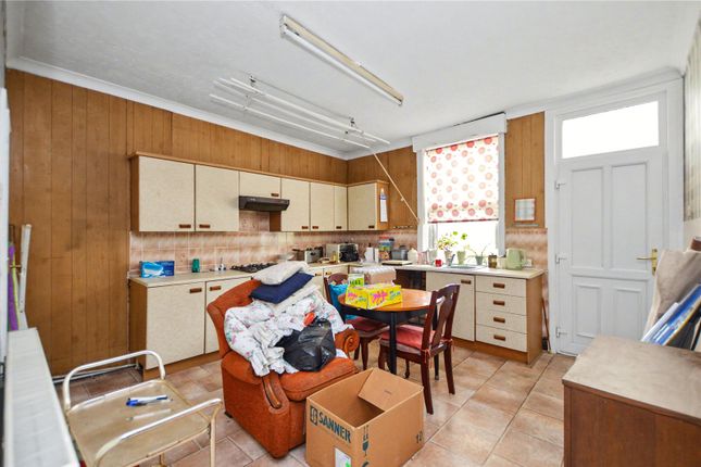 29, Haigh Avenue, Leeds photo 4