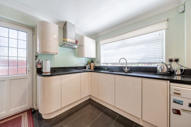 11, Long Acre, Orpington photo 3